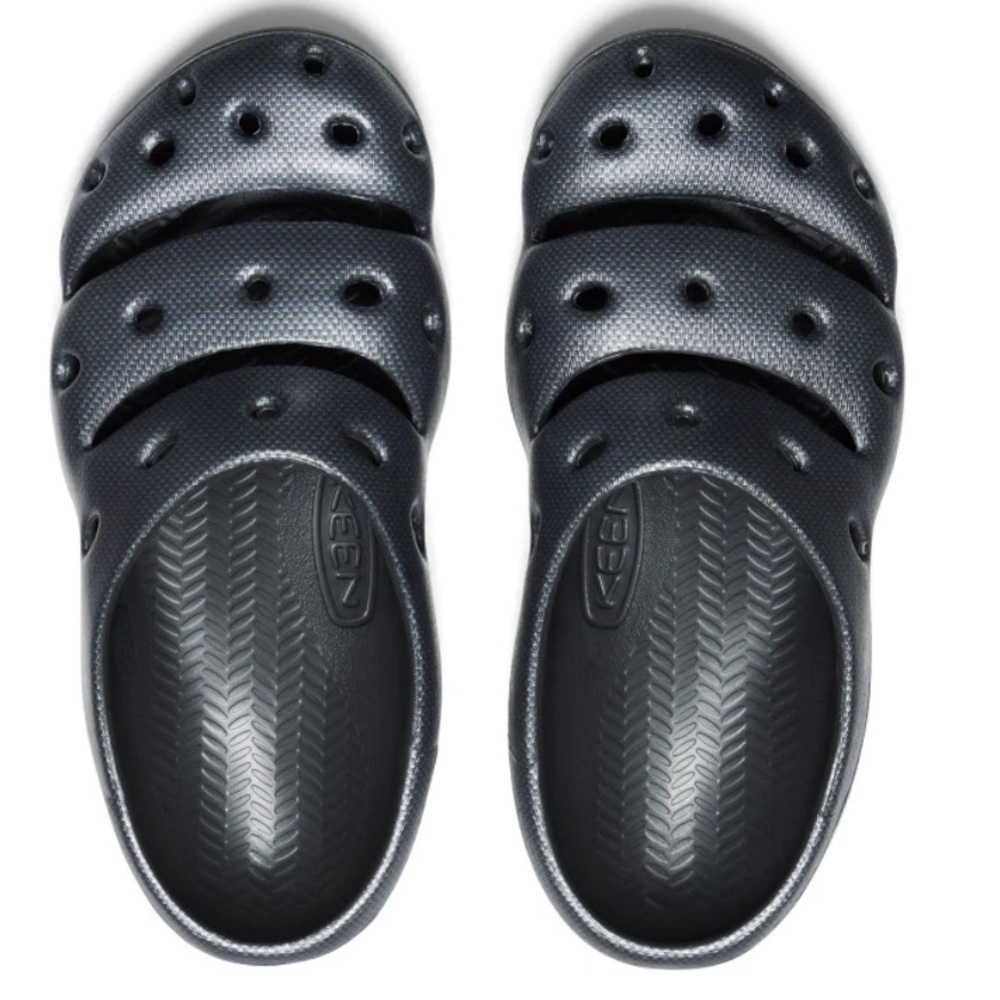 Keen Size 8 Black Yogui Clog Slip On Rubber Sole Non Marking Anti Odor
